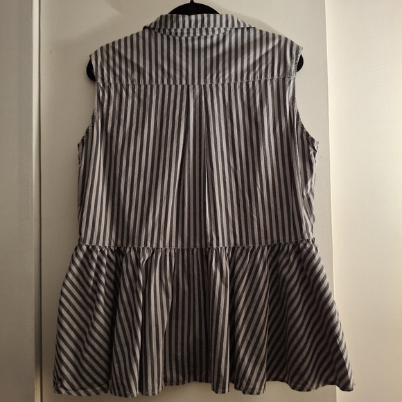 DG2 Diane Gilman Women's Black and Geay Striped Sleeveless Shirt - Picture 3 of 6